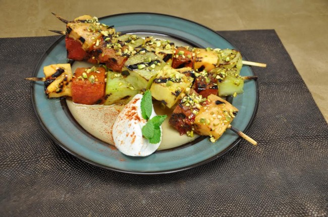 Fruit Kebabs | FOODIEaholic.com #recipe #cooking #grill #fruit #kebab #appetizer