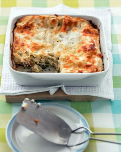 Zucchini Lasagna | FOODIEaholic.com #recipe #cooking #vegetarian #lasagna #zucchini #vegetables