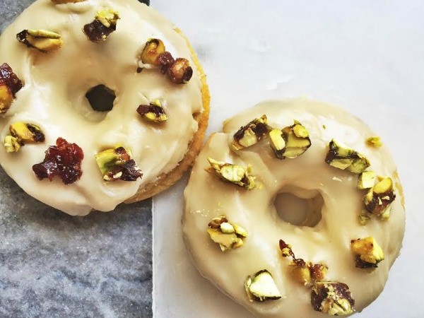 Pistachio and Cranberry Baked Donuts | FOODIEaholic.com #recipe #cooking #baking #donuts #dessert #treat #breakfast #pistachio #cranberry